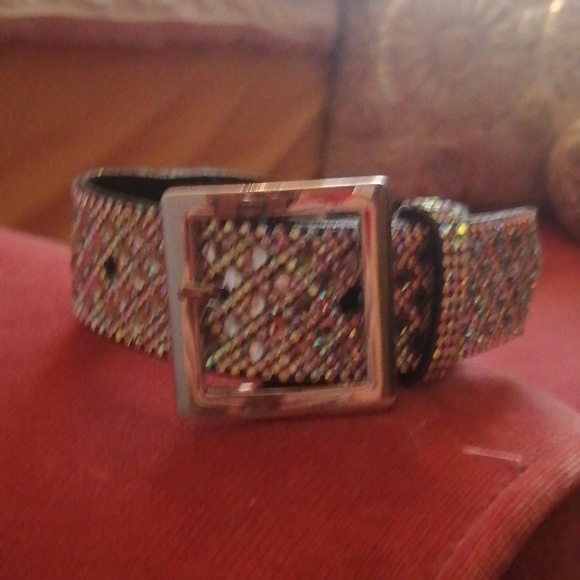 Jacqueline Kent cuff bracelet - Picture 2 of 2